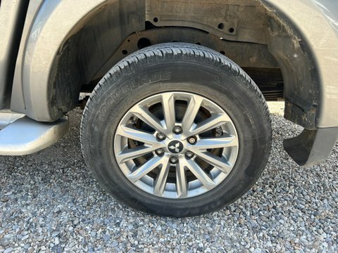 Mitsubishi L200 2.4 Di-d Dc Titan 4Wd Euro 6 16,482 Car Detail #9