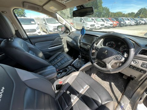 Mitsubishi L200 2.4 Di-d Dc Titan 4Wd Euro 6 16,482 Car Detail #25