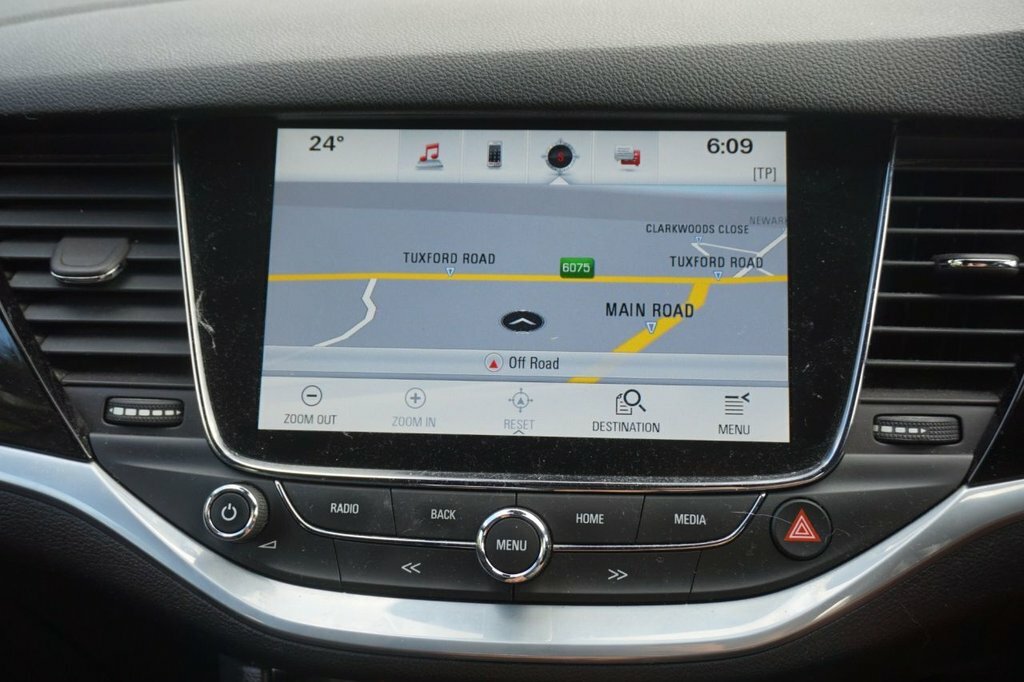 Vauxhall Astra 1.4L Sri Nav Black #3