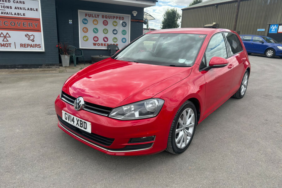 Volkswagen Golf 2.0 Tdi Gt 150Ps Dsg Estate Red #2