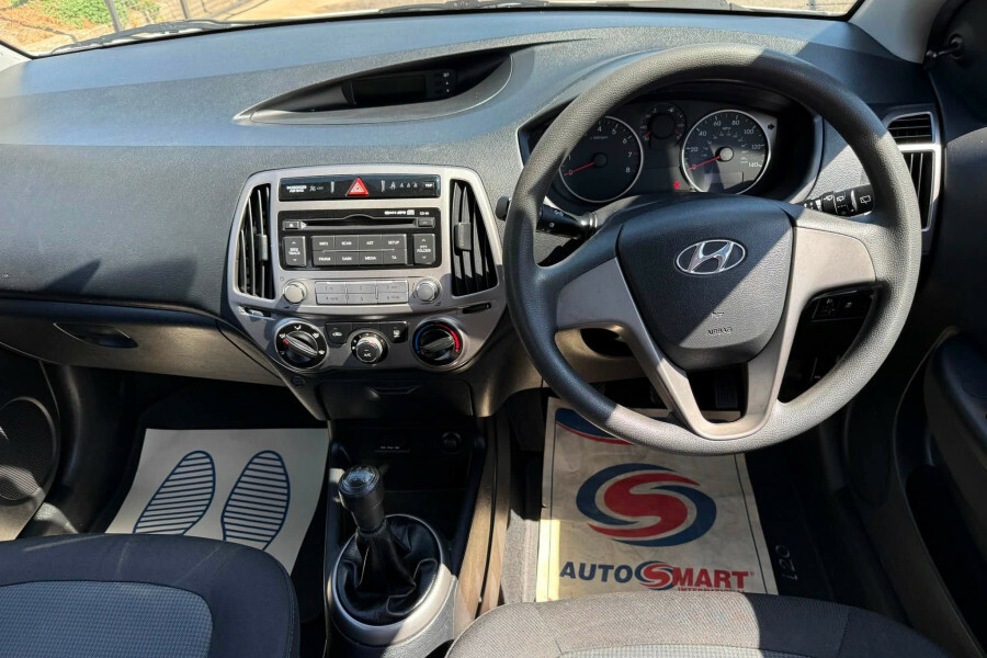 Hyundai I20 1.2 Classic Hatchback Euro 5 85 Black #14