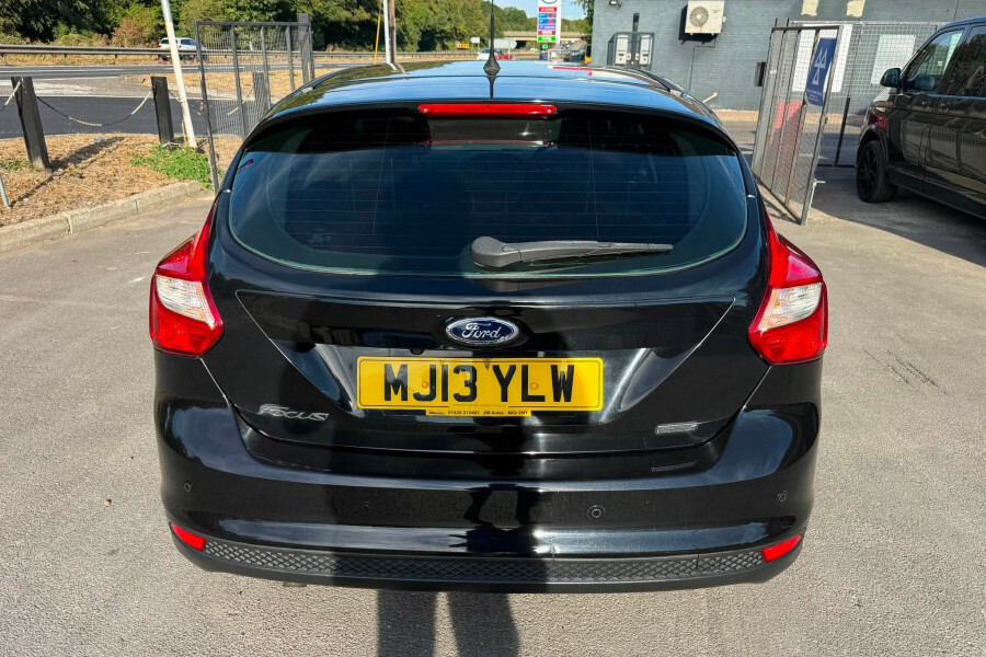 Ford Focus Zetec 1.0L Ecoboost Rear Sensors - Dab Radio Black #4