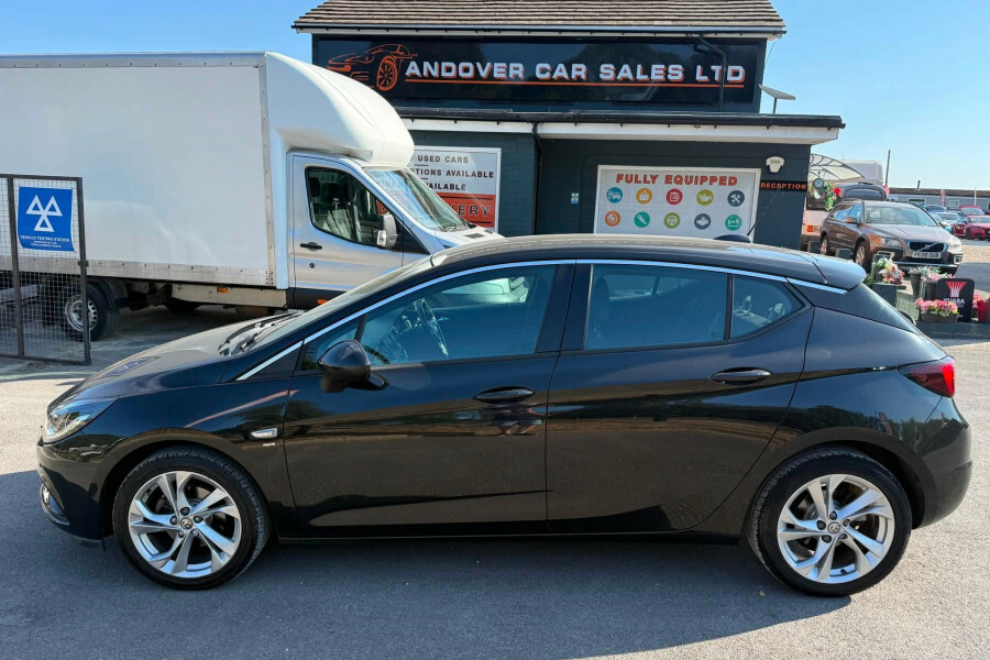 Vauxhall Astra Hatchback Black #2
