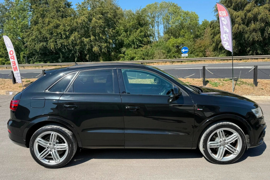 Audi Q3 Suv Black #6
