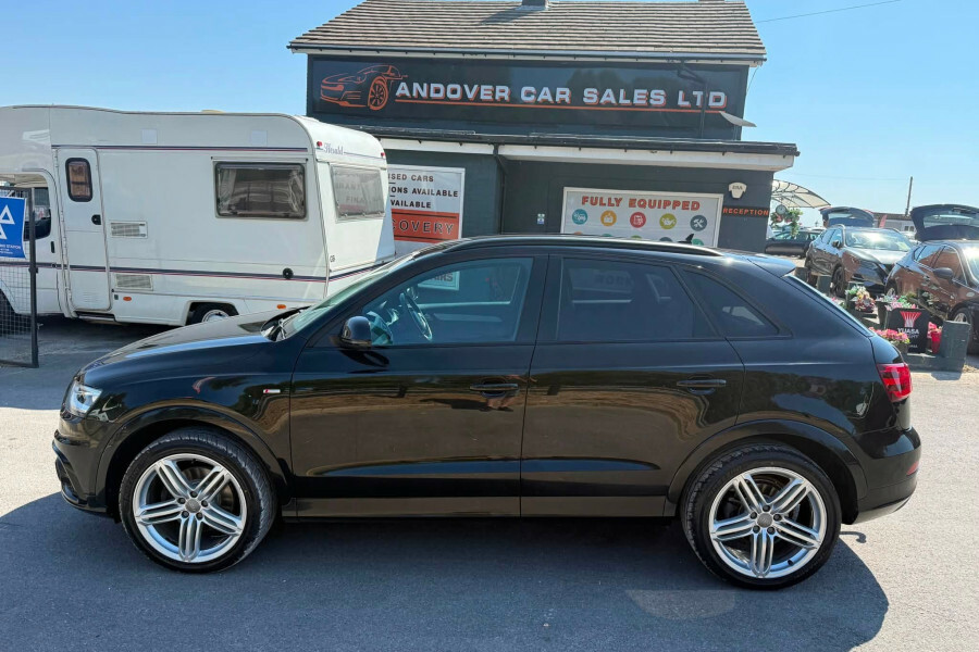 Audi Q3 Suv Black #2
