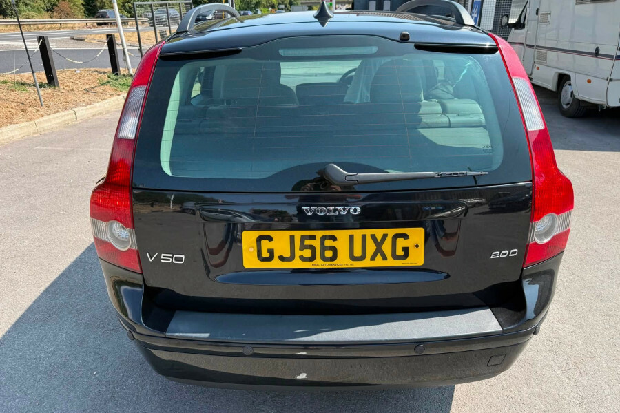 Volvo V50 Estate Black #4
