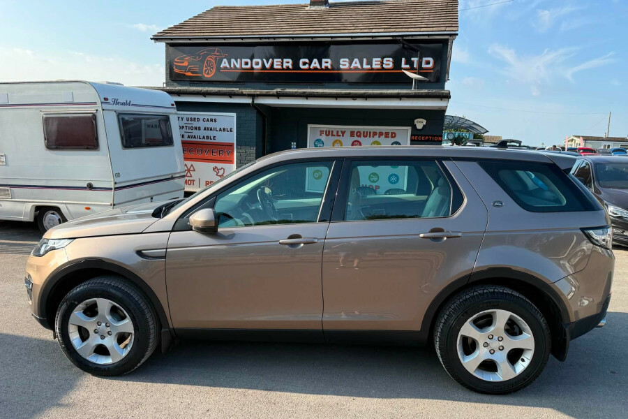 Land Rover Discovery Sport Suv Brown #2