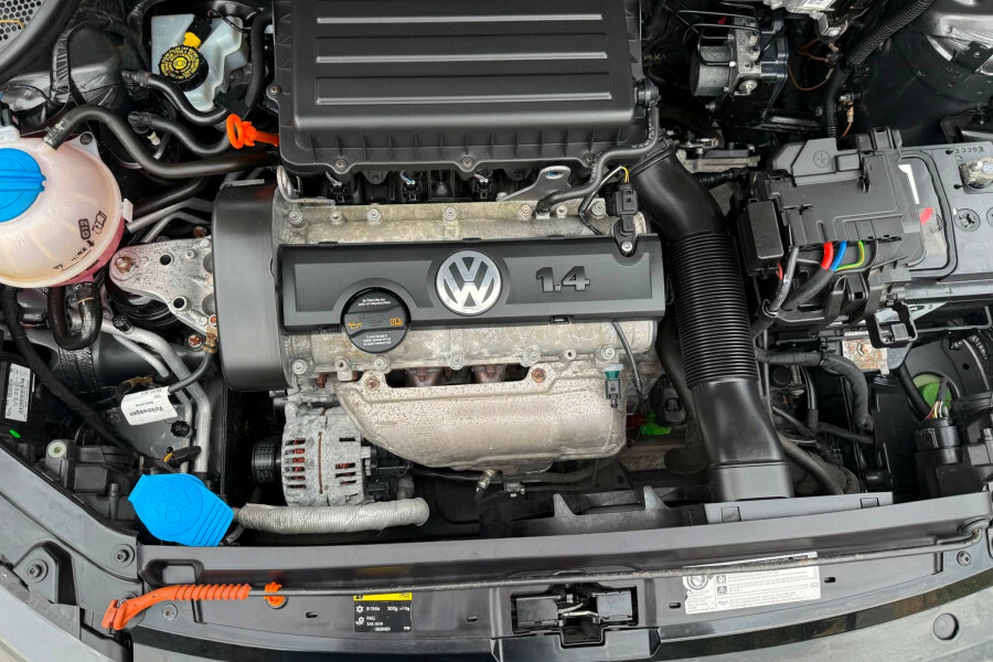 Volkswagen Polo 1.2 Tsi R-line Hatchback Euro 5 White #21