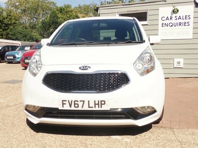 Kia Venga 1.6 3 Mpv White #2