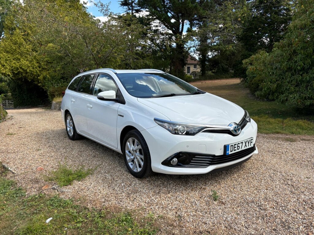 Toyota Auris 1.8 Vvt-h Icon Touring Sports Cvt Euro 6 Ss White #3