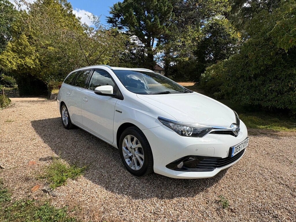 Toyota Auris 1.8 Vvt-h Icon Touring Sports Cvt Euro 6 Ss White #5