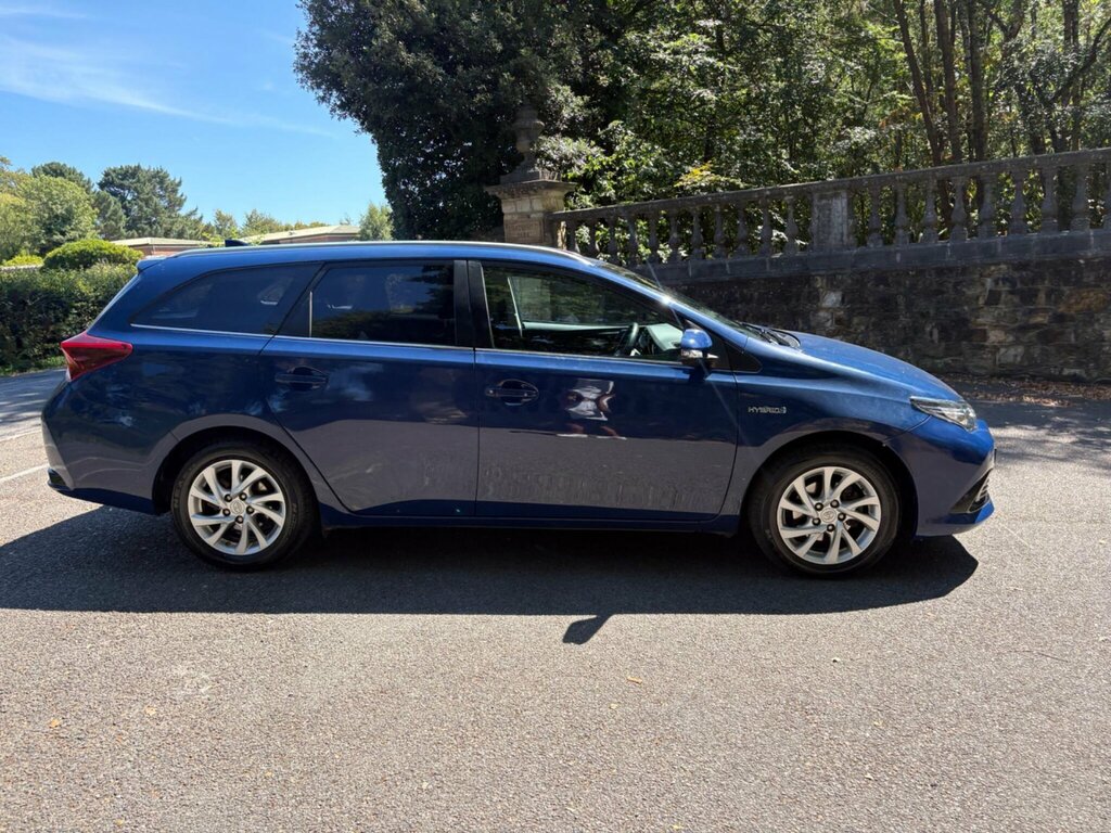 Toyota Auris 2018 1.8 Vvt-h Excel Hatchback Hybrid C Black #8