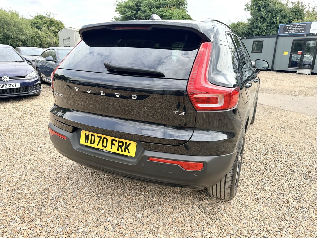 Volvo XC40 Suv 1.5 T3 R-design Suv Euro 6 2021 WD70FRK Black #3