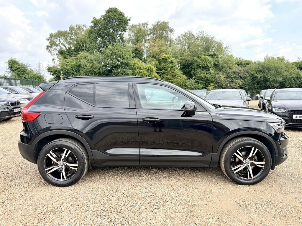 Volvo XC40 Suv 1.5 T3 R-design Suv Euro 6 2021 WD70FRK Black