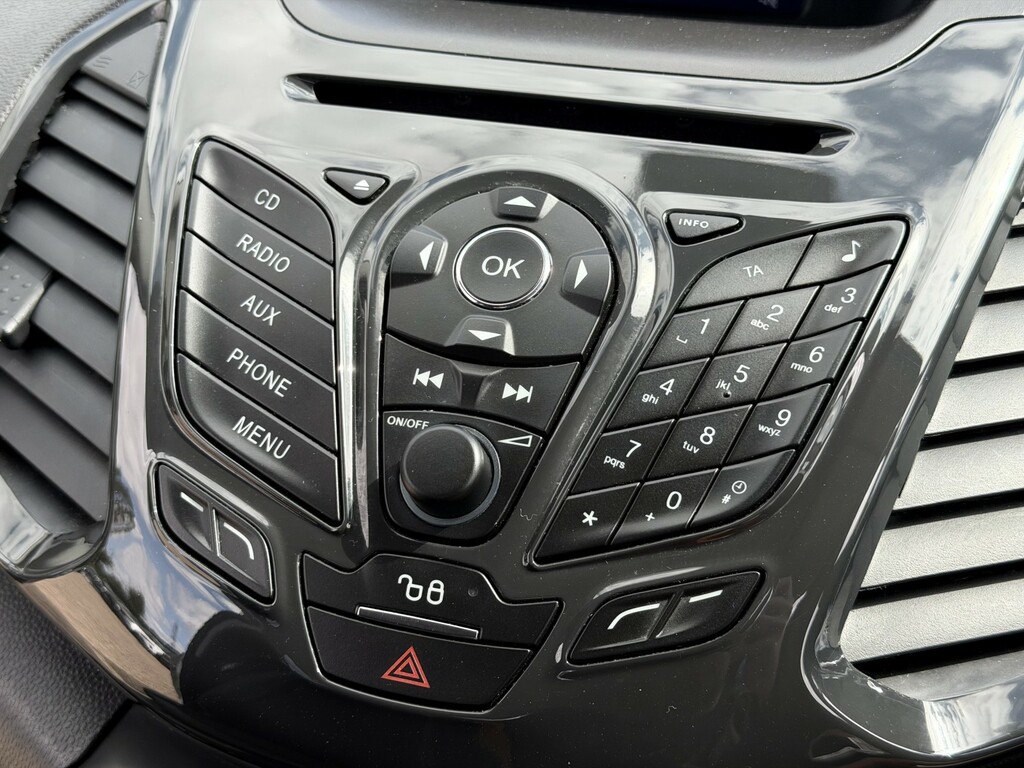 Ford Ecosport Ecosport Titanium Tdci Black #18