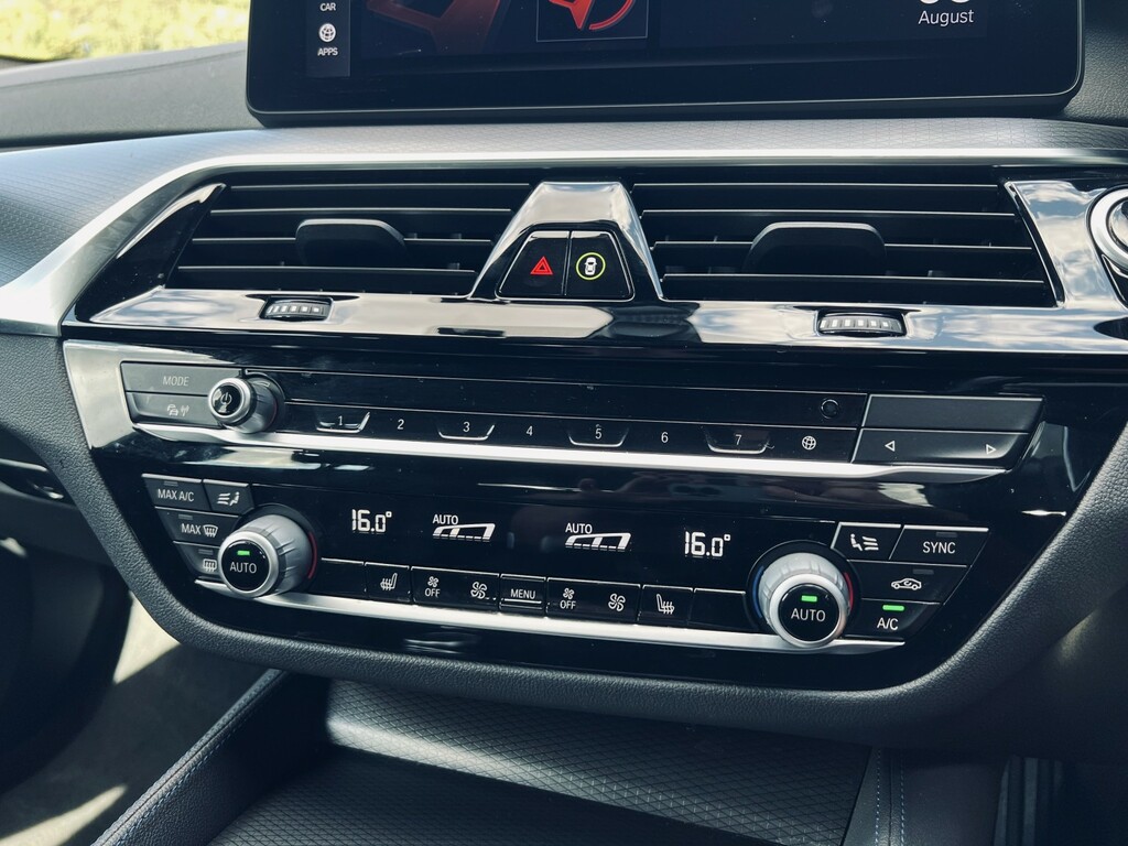 BMW 5 Series 530D Xdrive Mht M Sport Grey #18