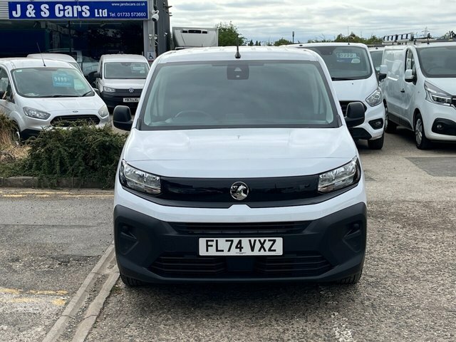 Vauxhall Combo Turbo D 2300 Prime FL74VXZ White #2