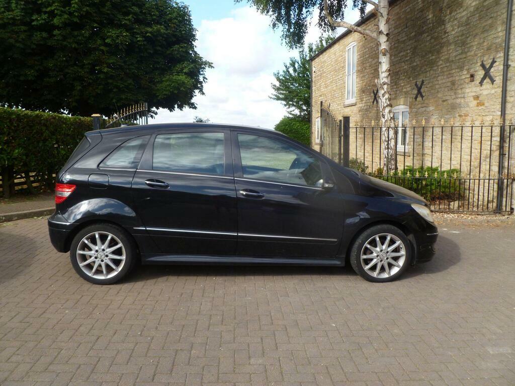 Mercedes-Benz B Class 1.7 B170 Se Mpv Black #2
