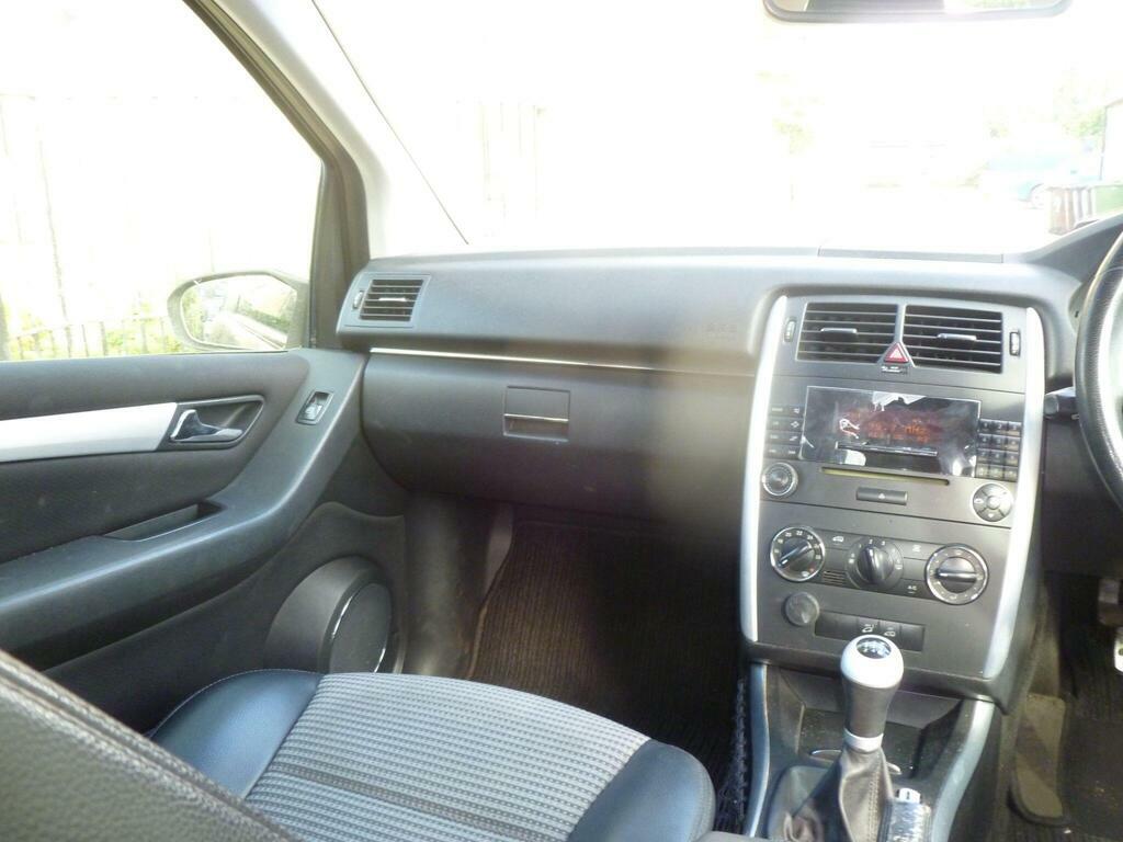 Mercedes-Benz B Class 2.0 B180 Se Mpv 146 Gkm, 109 B Silver #11