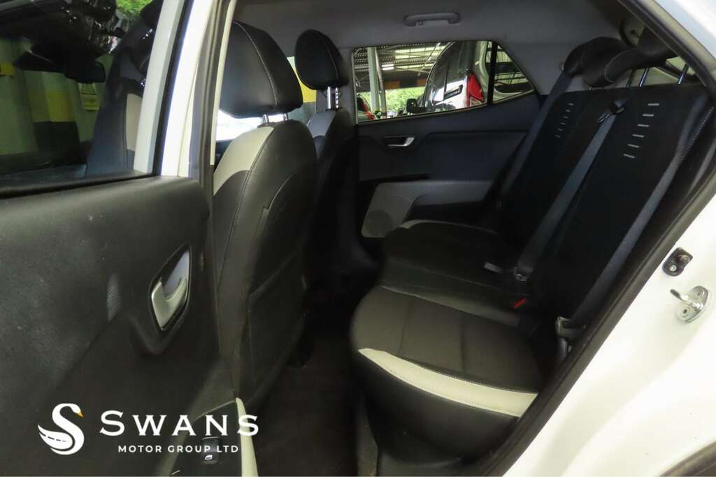 Kia Stonic 1.0 T-gdi First Edition Suv Euro White #6
