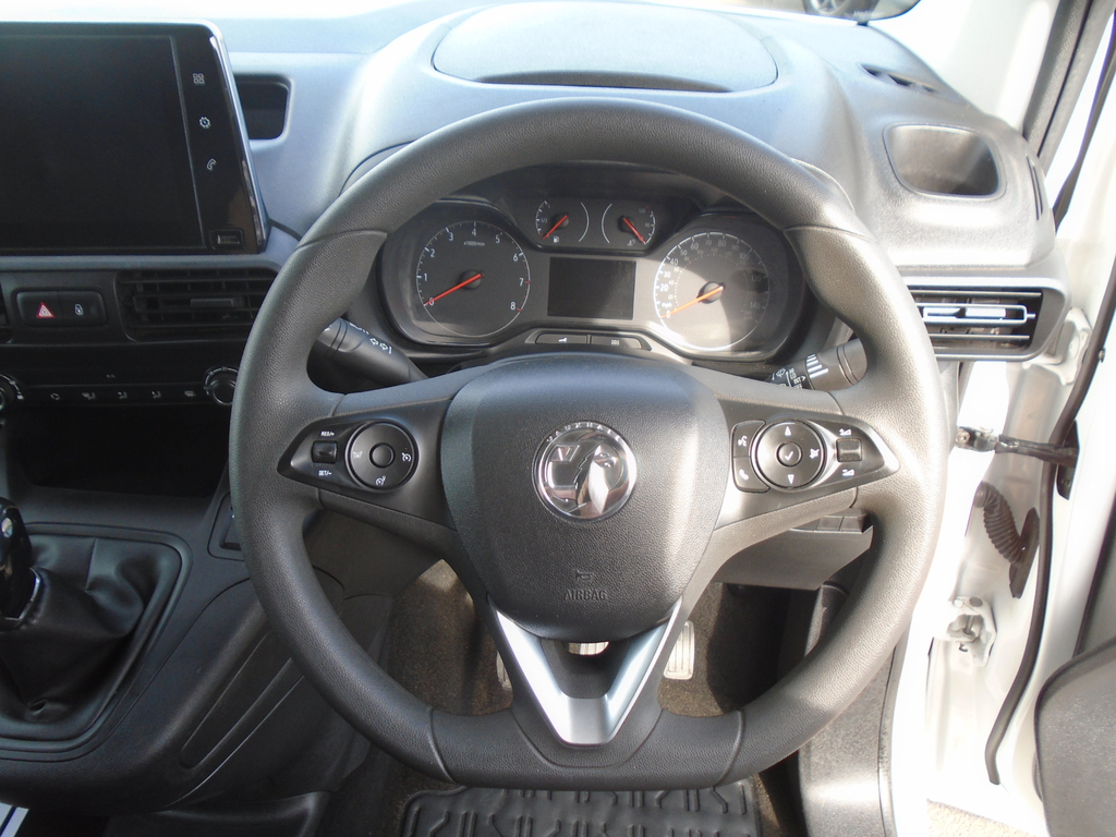 Vauxhall Combo 1.5 Turbo D 2300 Sportive L2 H1 Euro 6 Ss  #36
