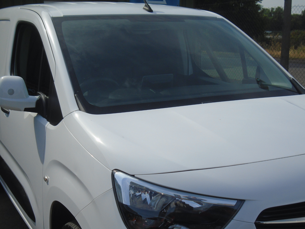 Vauxhall Combo 1.5 Turbo D 2300 Sportive L2 H1 Euro 6 Ss  #8