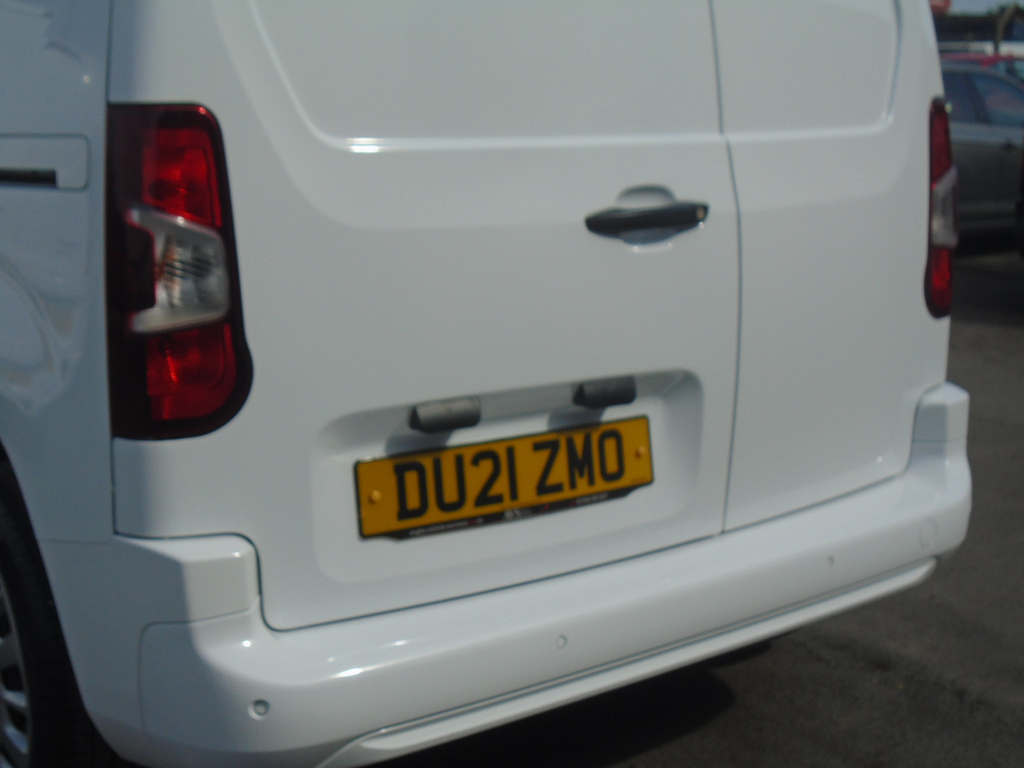 Vauxhall Combo 1.5 Turbo D 2300 Sportive L2 H1 Euro 6 Ss  #17
