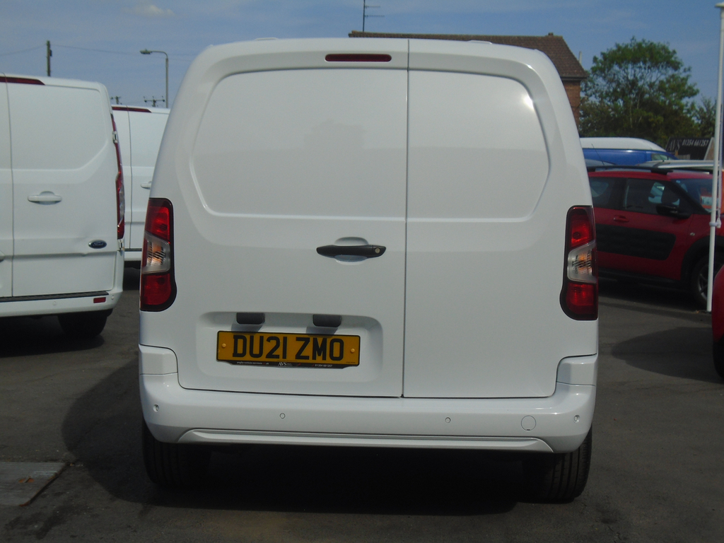 Vauxhall Combo 1.5 Turbo D 2300 Sportive L2 H1 Euro 6 Ss  #14
