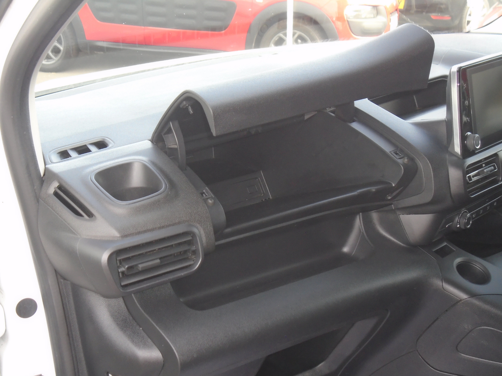 Vauxhall Combo 1.5 Turbo D 2300 Sportive L2 H1 Euro 6 Ss  #27
