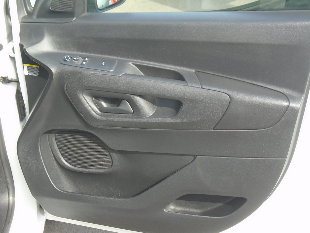 Vauxhall Combo 1.5 Turbo D 2300 Sportive L2 H1 Euro 6 Ss  #30