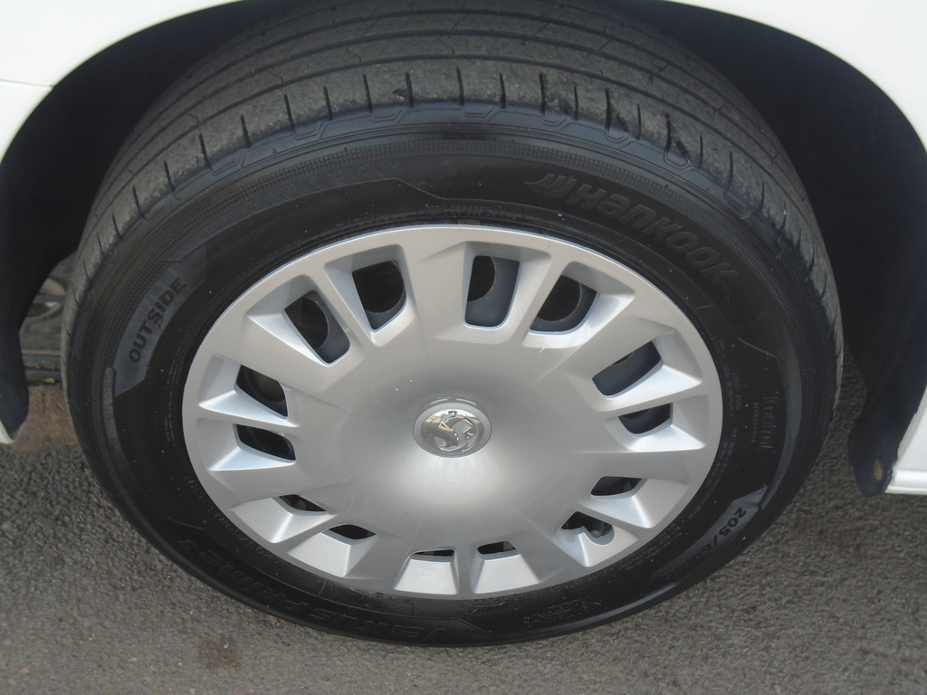 Vauxhall Combo 1.5 Turbo D 2300 Sportive L2 H1 Euro 6 Ss  #13