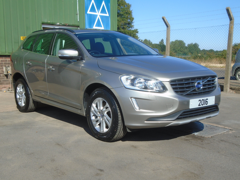Volvo XC60 D4 Se Awd #3