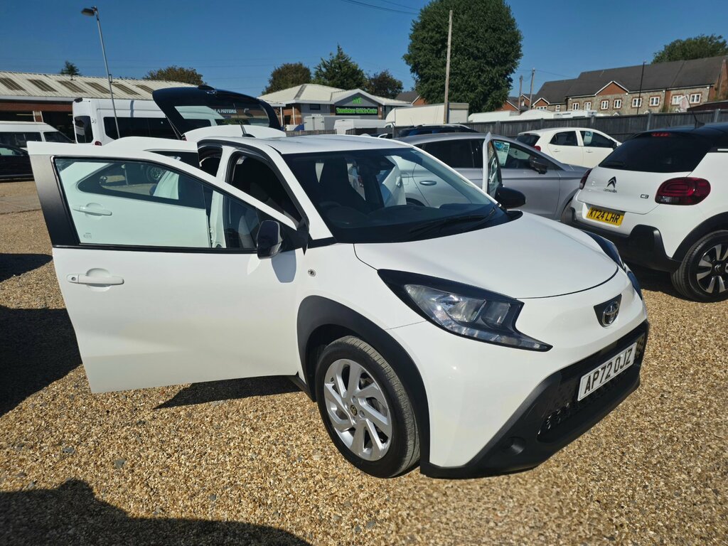 Toyota Aygo X 1.0 Vvt-i Edge Hatchback X-shift Euro 6 Green #9