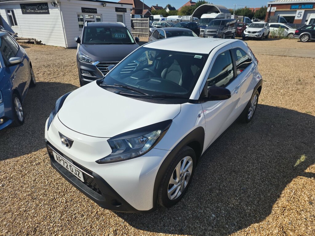 Toyota Aygo X 1.0 Vvt-i Edge Hatchback X-shift Euro 6 Green #8