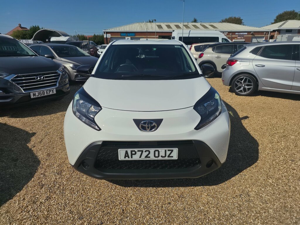 Toyota Aygo X 1.0 Vvt-i Pure Hatchback X-shift Euro 6 White #2