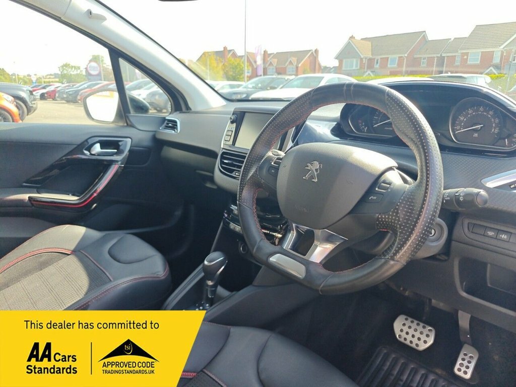Peugeot 208 1.2L Gt Line Grey #2