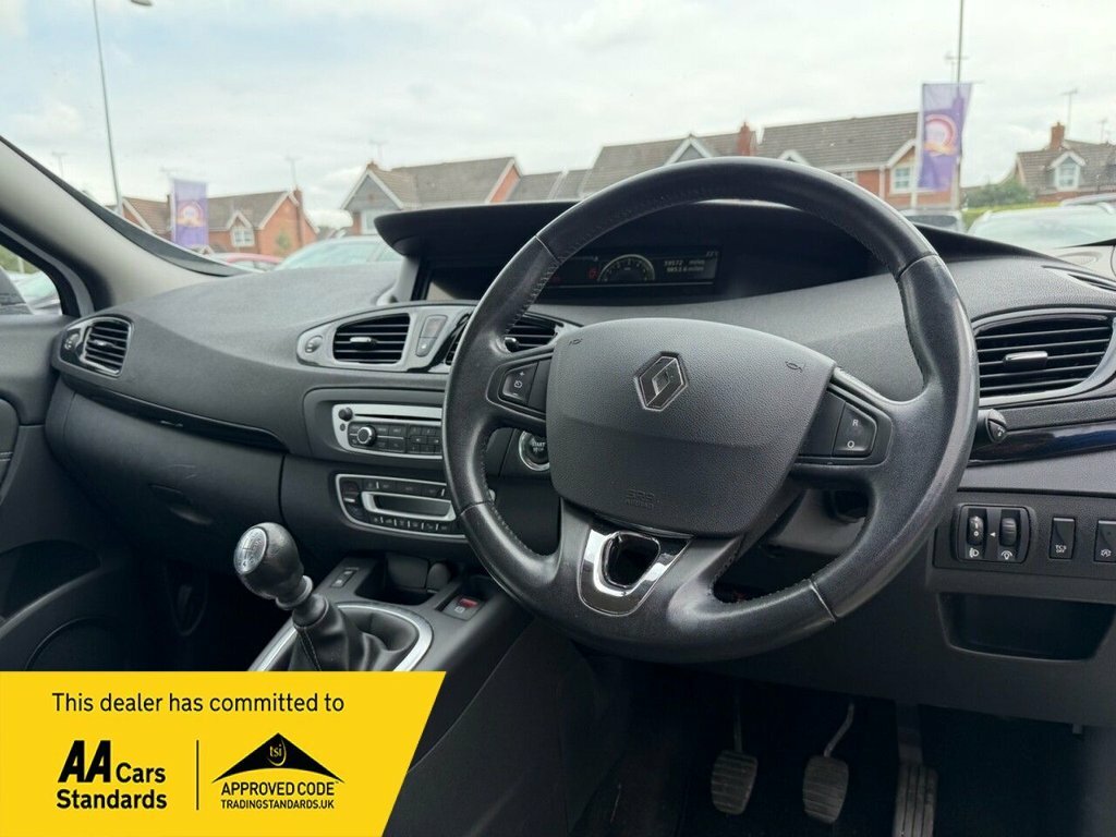 Renault Scenic 1.5L Dynamique Tomtom White #2