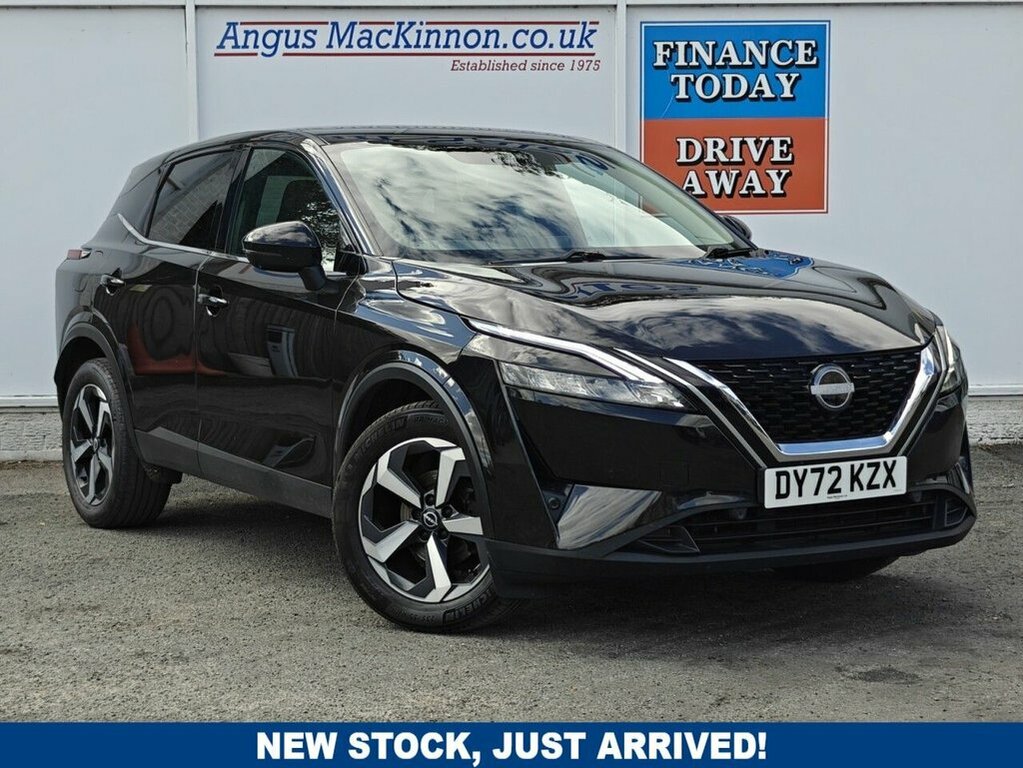 Nissan Qashqai 1.3L N-connecta Black