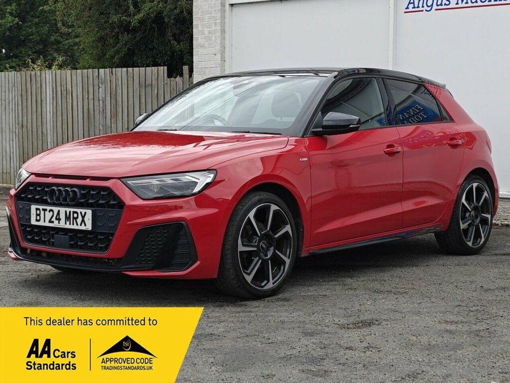 Audi A1 1.5L Black Edition Red #4