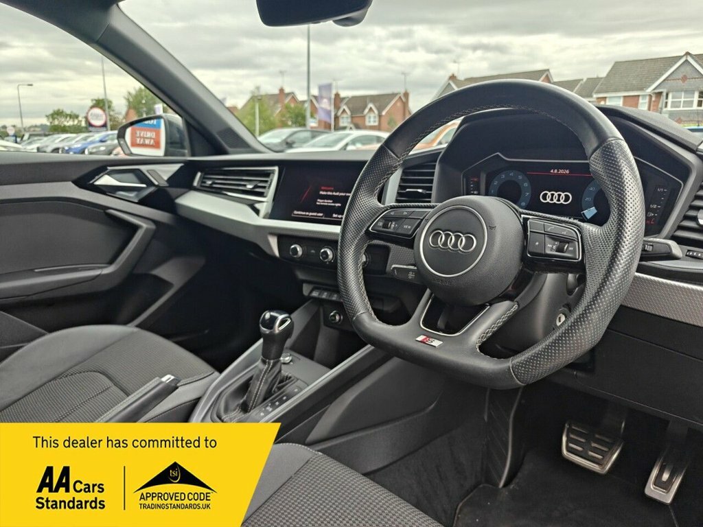Audi A1 1.5L Black Edition Red #2