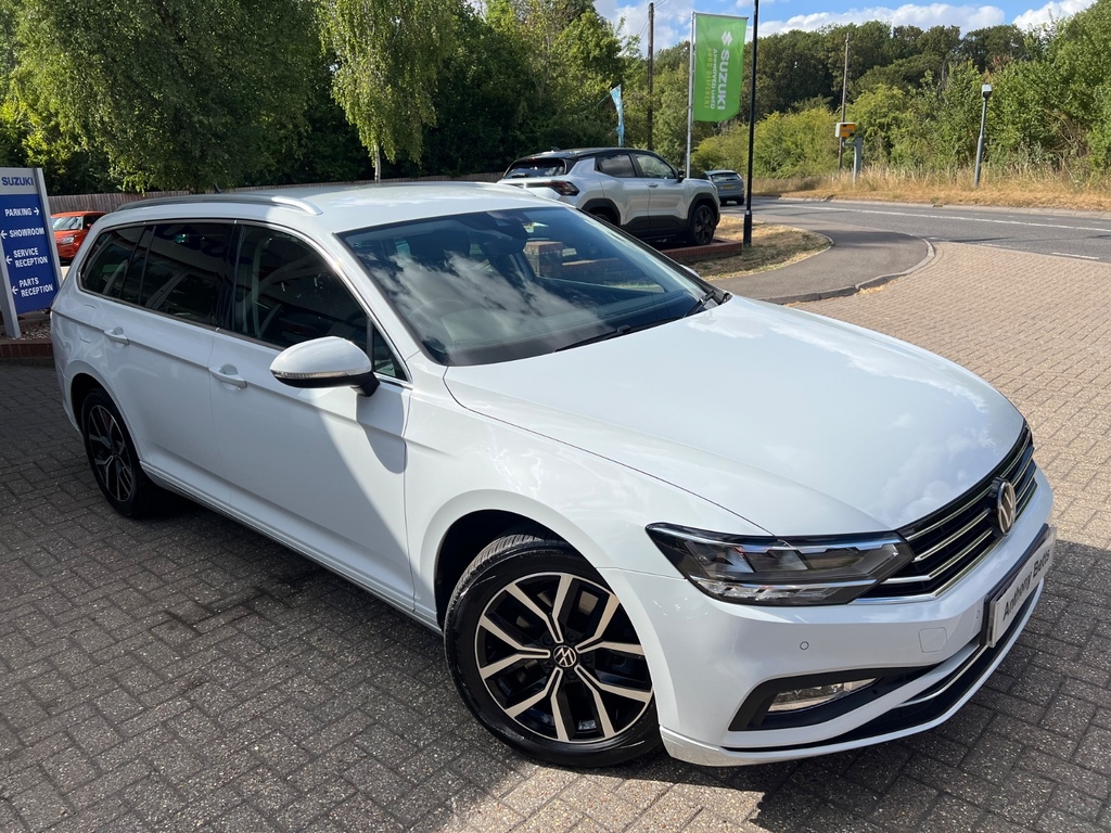 Volkswagen Passat 2.0 Tdi Evo Scr Sel White #2