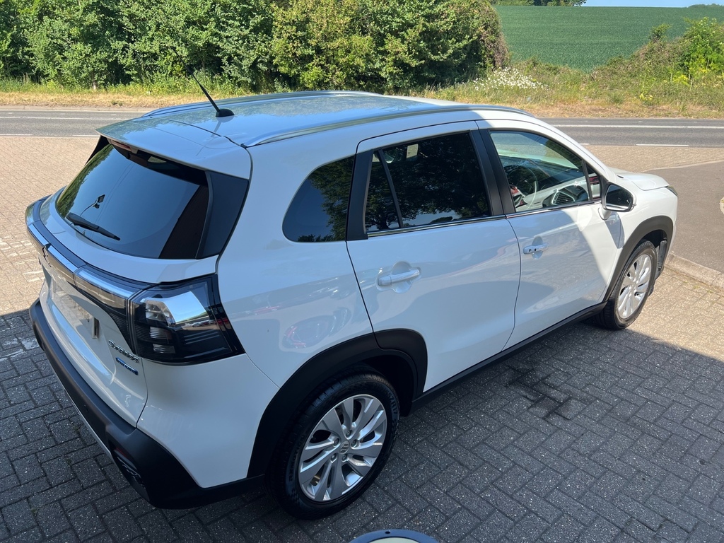 Suzuki S Cross 1.4 Boosterjet 48V Hybrid Motion White #3