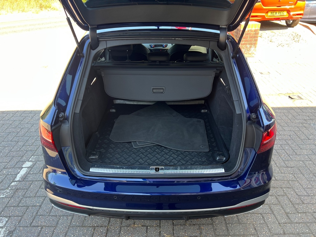 Audi A4 35 Tfsi S Line S Tronic Blue #4
