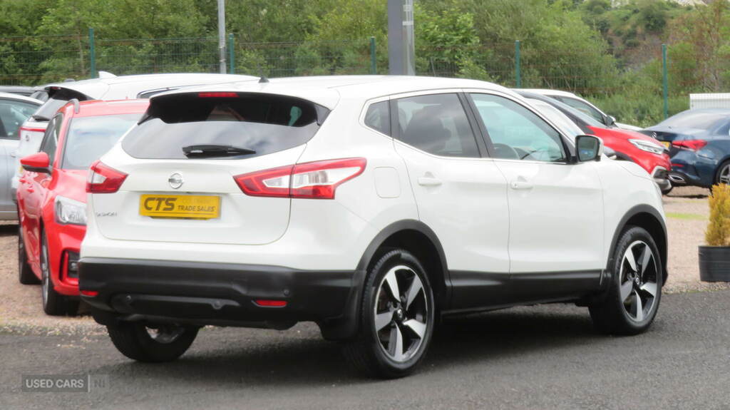 Nissan Qashqai 1.5 Dci N-connecta FP66XYT White #3
