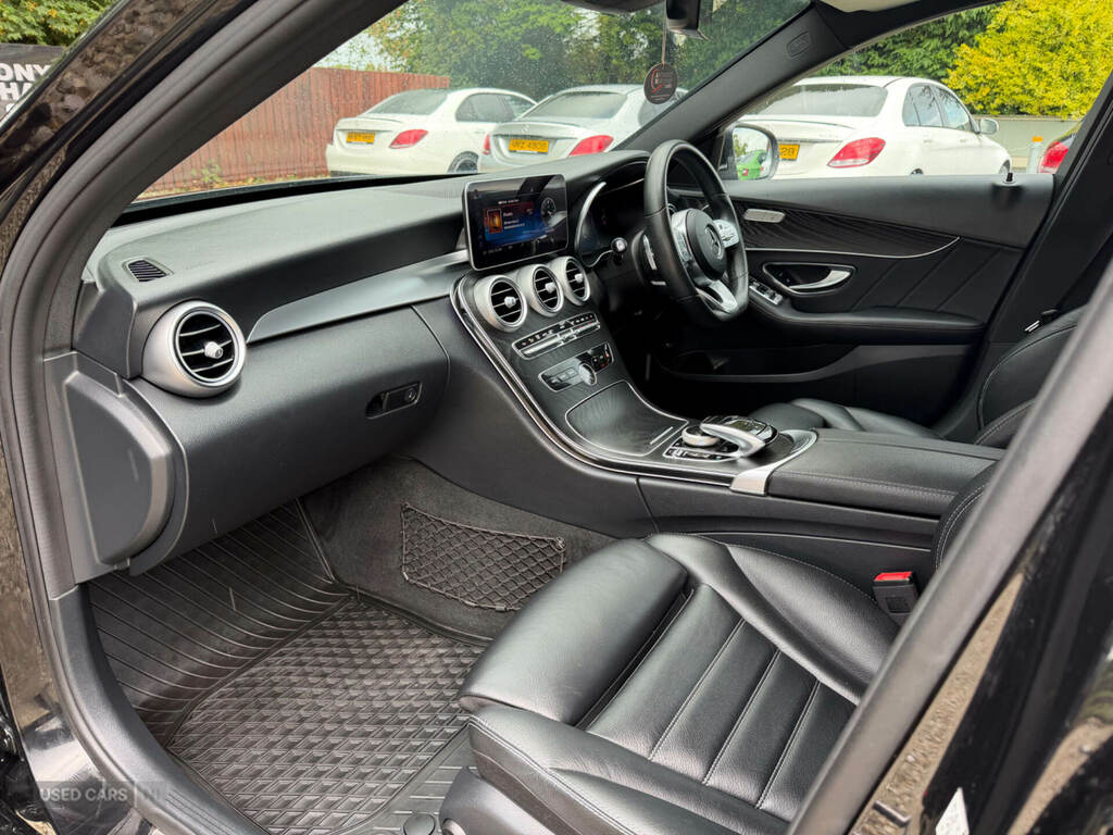 Mercedes-Benz C Class C220d Sport 9G-tronic Black #13
