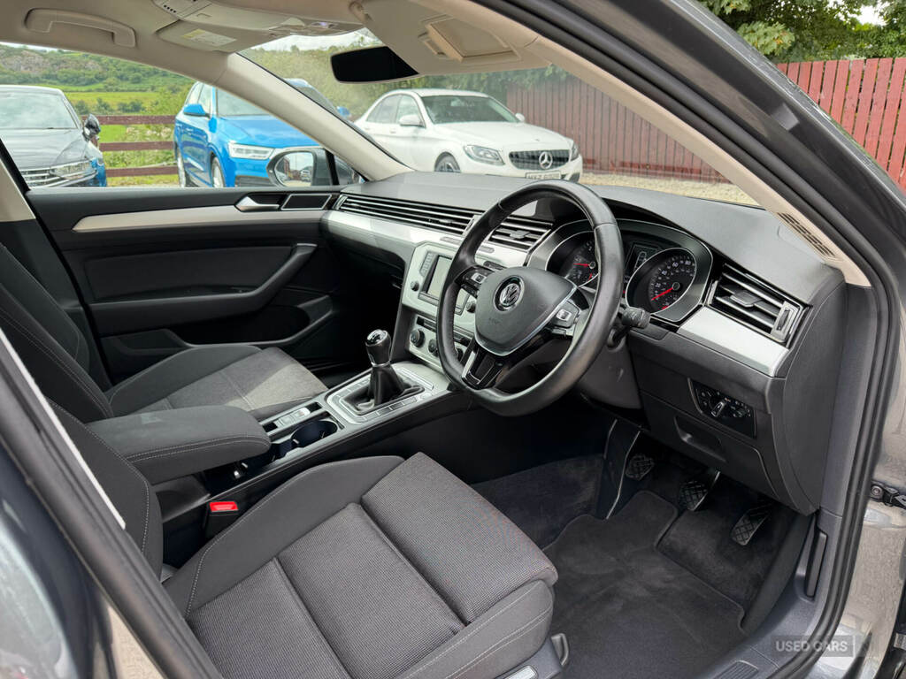 Volkswagen Passat Estate 2.0 Tdi Bluemotion Tech Se Business Euro 6 Black #7