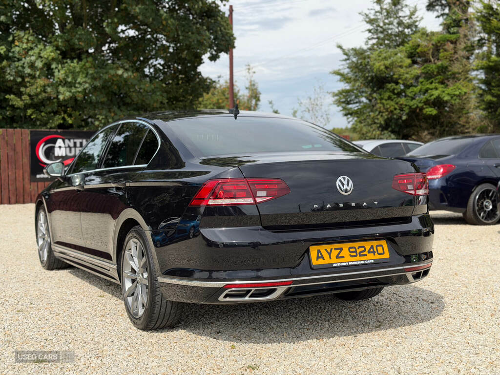 Volkswagen Passat 2.0 Tdi Evo Scr R-line Black #4