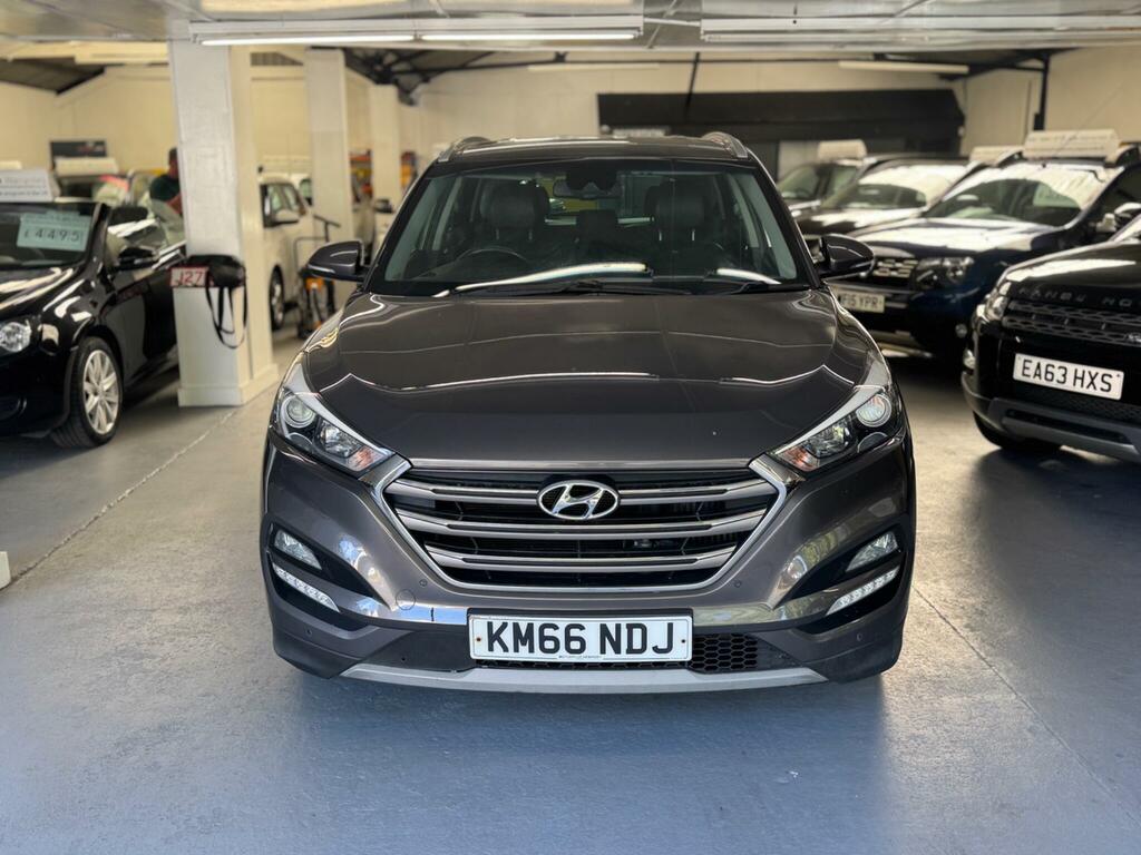 Hyundai Tucson 1.7 Crdi Blue Drive Premium Euro 6 Ss Grey #2