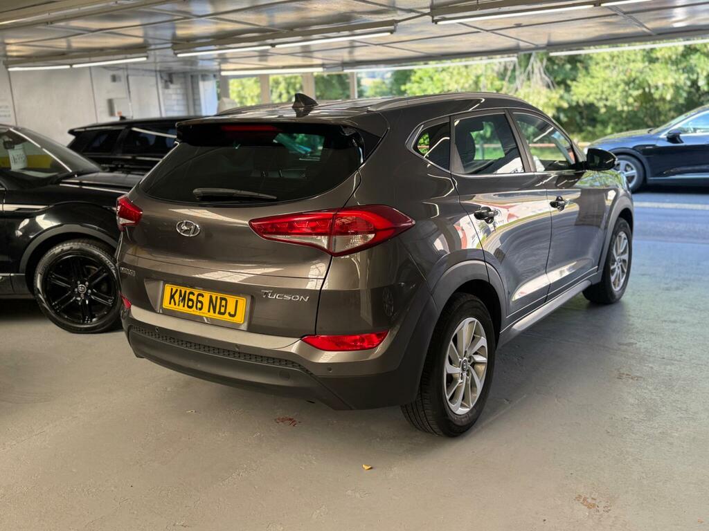 Hyundai Tucson 1.7 Crdi Blue Drive Premium Euro 6 Ss Grey #5