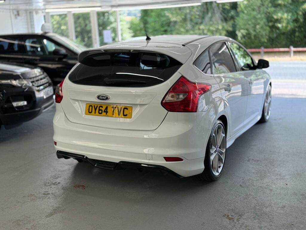 Ford Focus Zetec S White #5